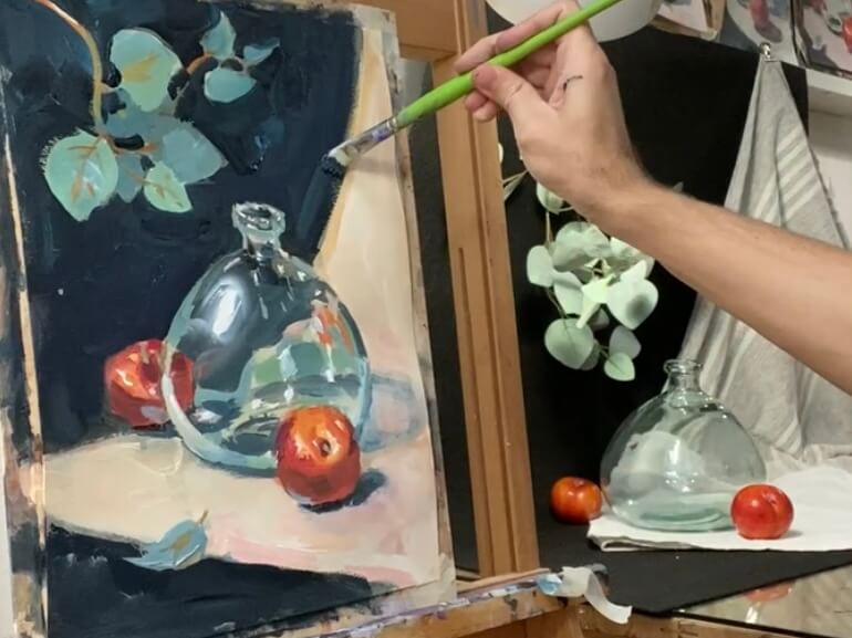 pintura acrilica jarron vidrio transparente y ciruelas rojas